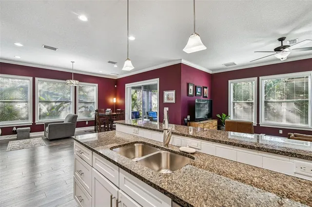 $975,000 | 2808 West Pearl Avenue, Tampa, FL 33611