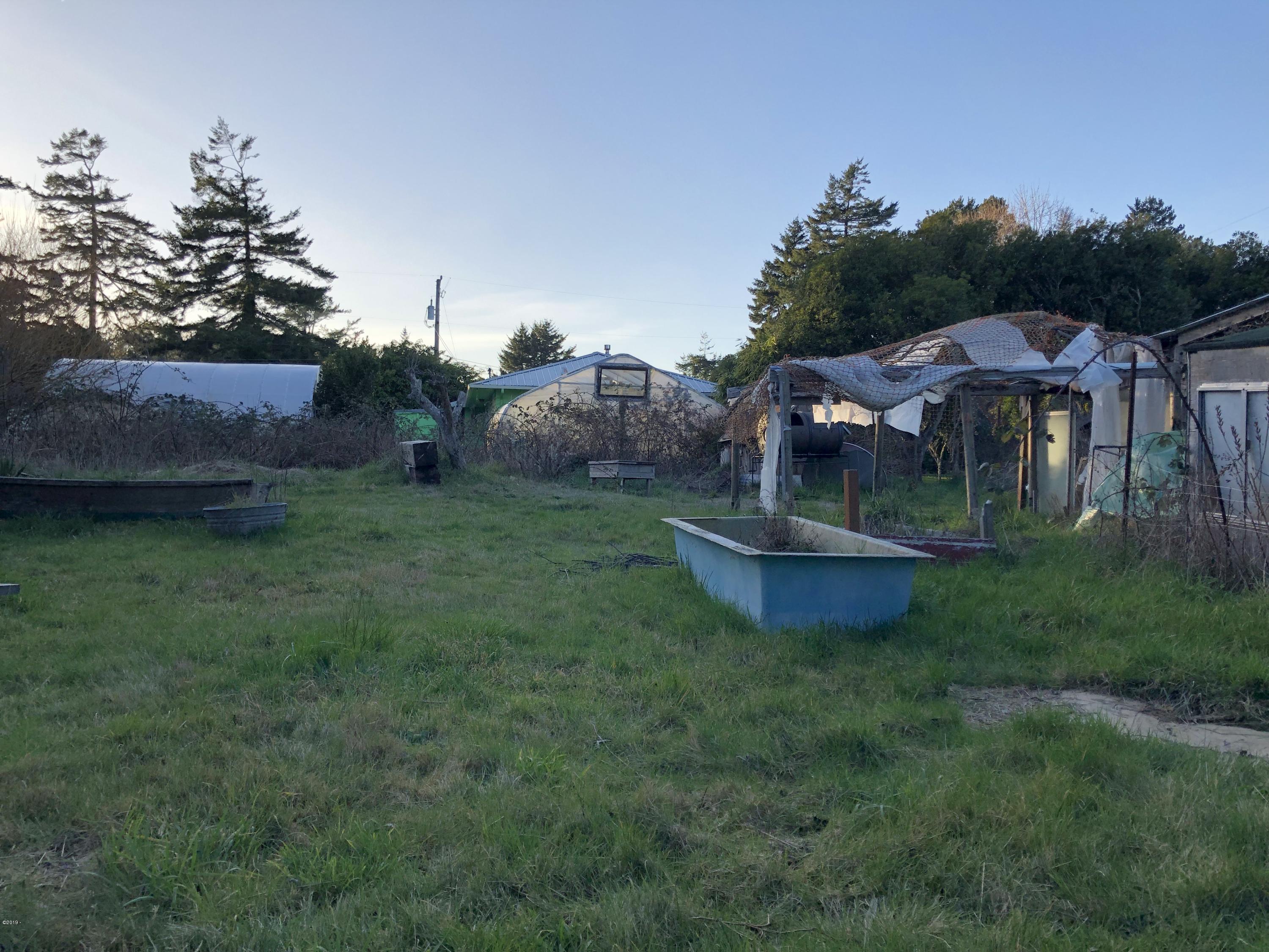 418 Southeast 35th Street Newport, OR 97366 - Photo 22 of 31 BDFB2556-F297-4CE1-B8D0-BD08774AB712