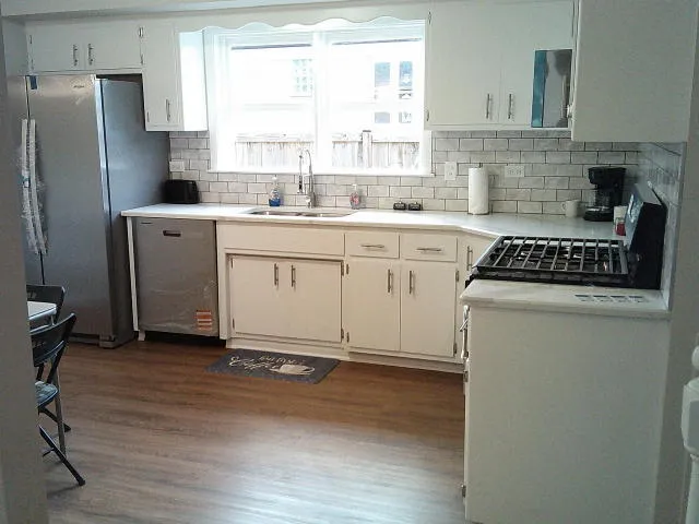 $319,999 | 2918 West 99th Place, Evergreen Park, IL 60805