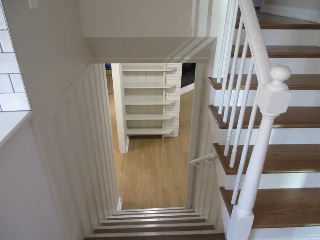 a view of entryway with wooden floor