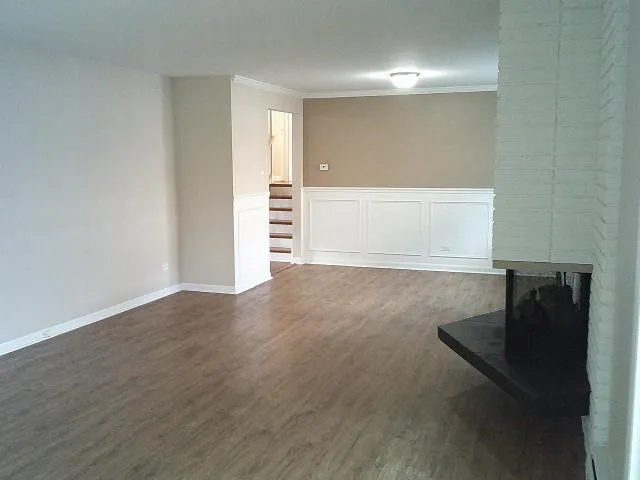 $319,999 | 2918 West 99th Place, Evergreen Park, IL 60805