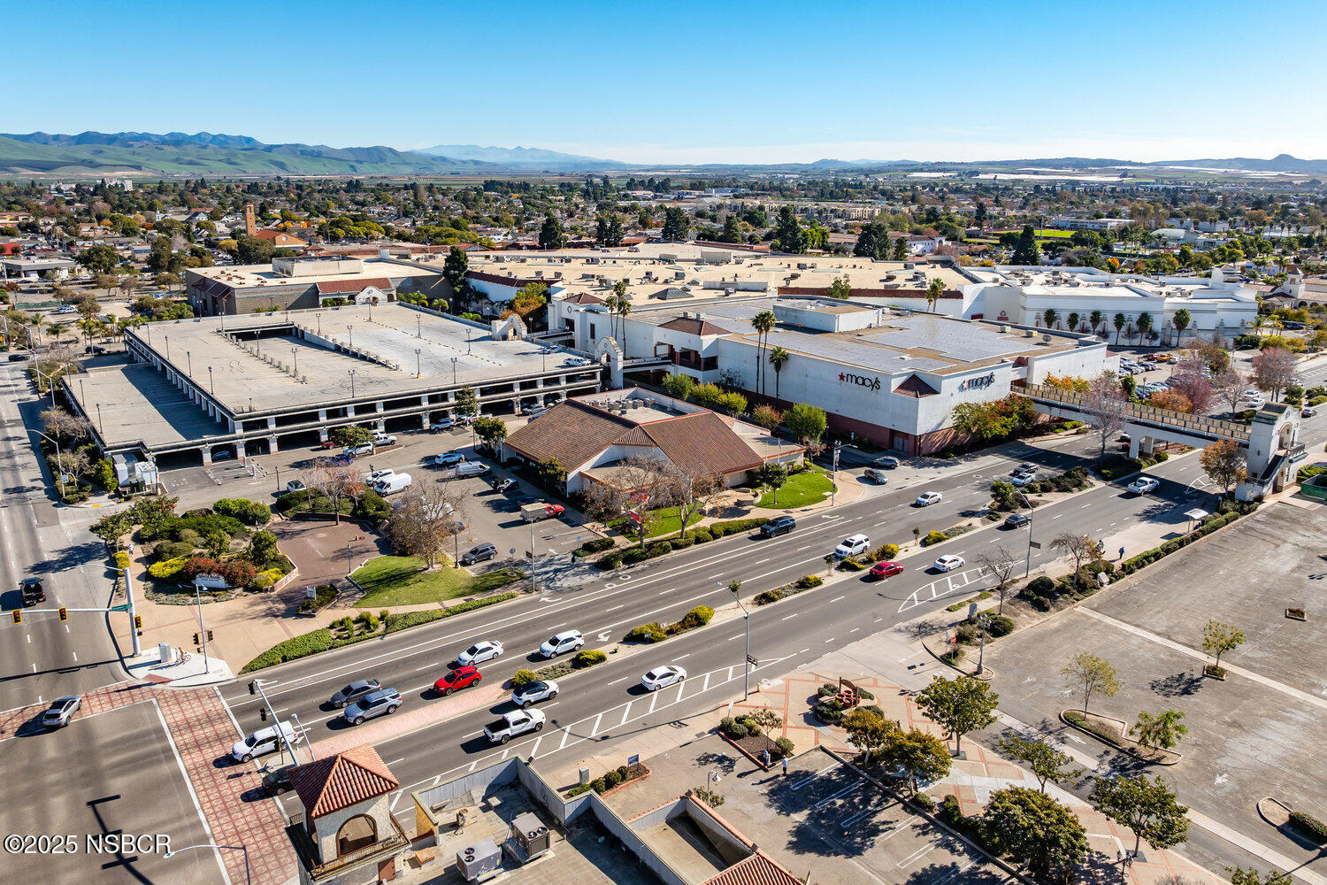 529 South Pine Street Santa Maria, CA 93458 - Photo 76 of 80 an aerial view of a city