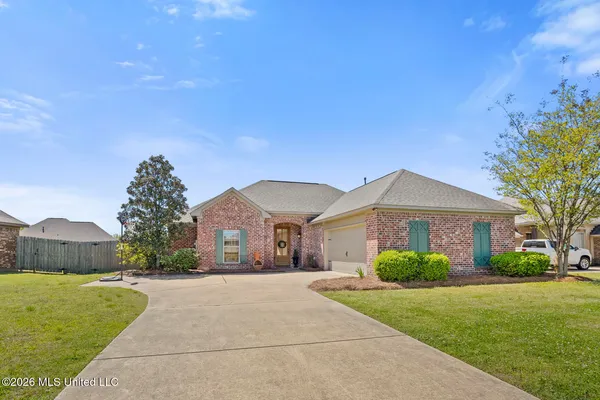 $295,000 | 200 Lakeway Drive, Madison, MS 39110