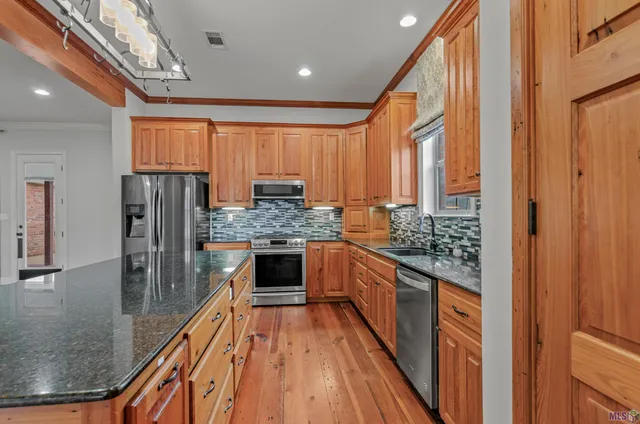 $545,555 | 12130 Cane Drive, St. Francisville, LA 70775