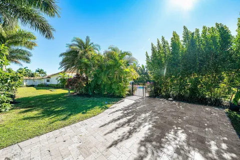$3,250,000 | 6635 East Calumet Circle, Lake Worth, FL 33467