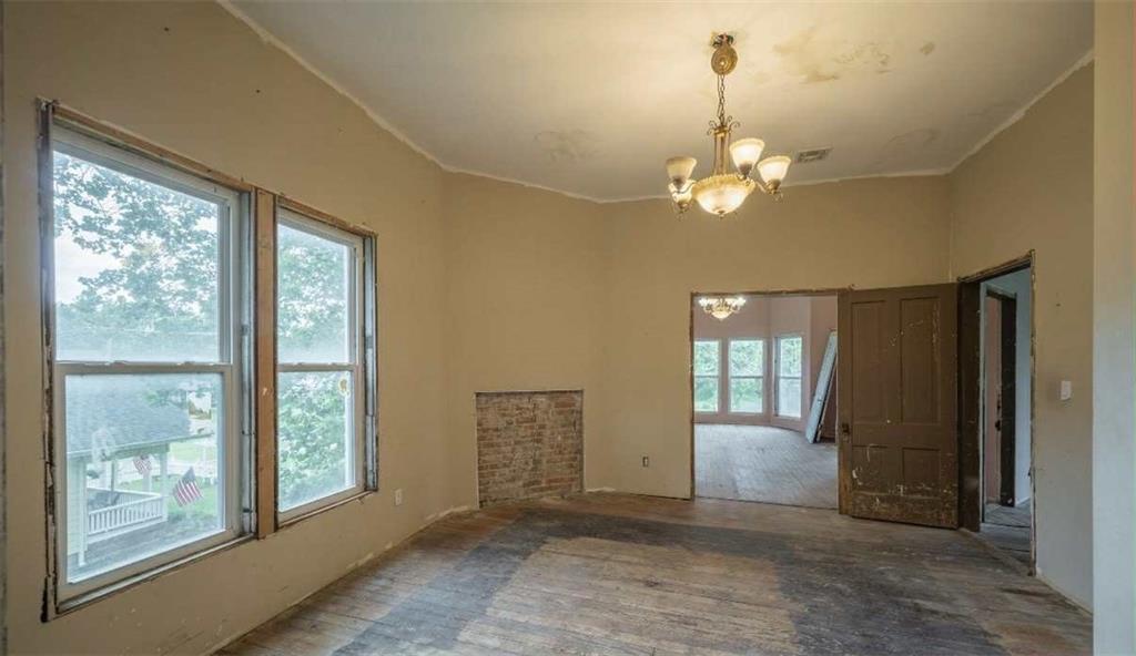 300 South Delaware Avenue Columbus, KS 66725 - Photo 16 of 16