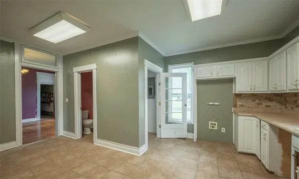 $85,000 | 300 South Delaware Avenue, Columbus, KS 66725