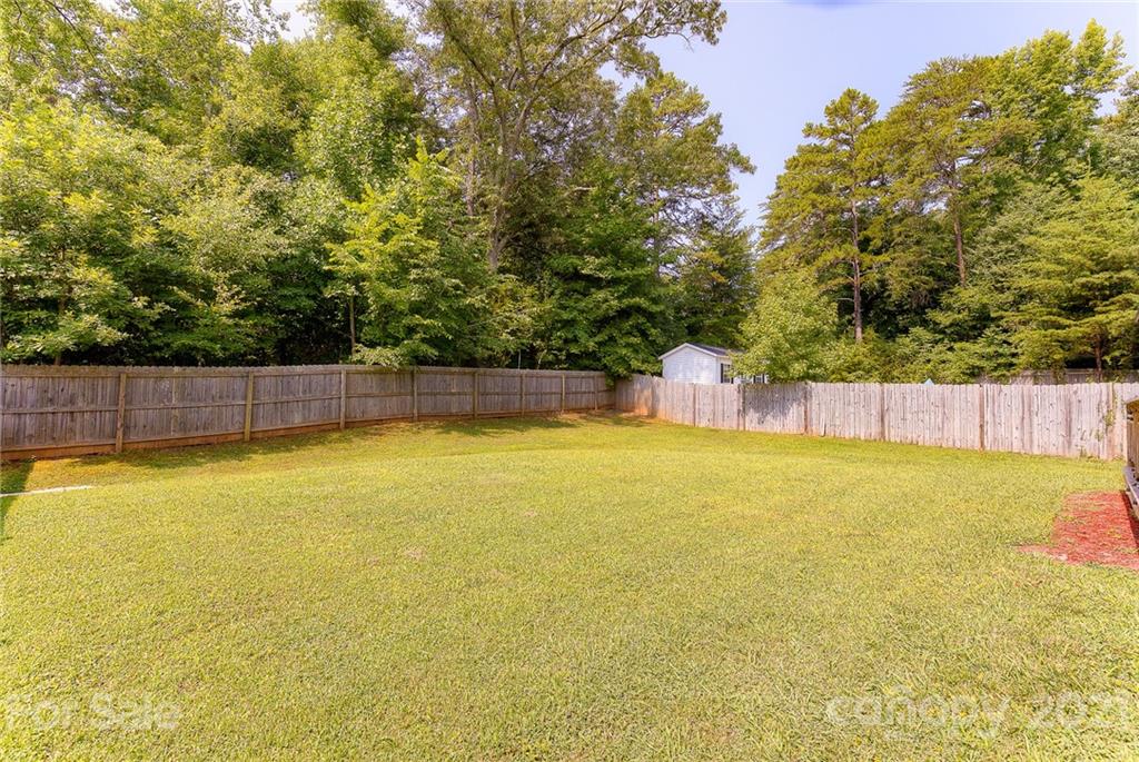 5511 Keener Ridge Road, Unit 70 Charlotte, NC 28216 - Photo 14 of 47 Gallery Image 14