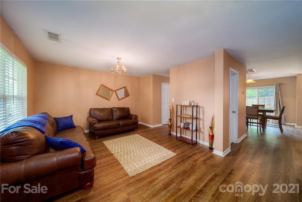5511 Keener Ridge Road, Unit 70 Charlotte, NC 28216 - Photo 16 of 47 Gallery Image 16
