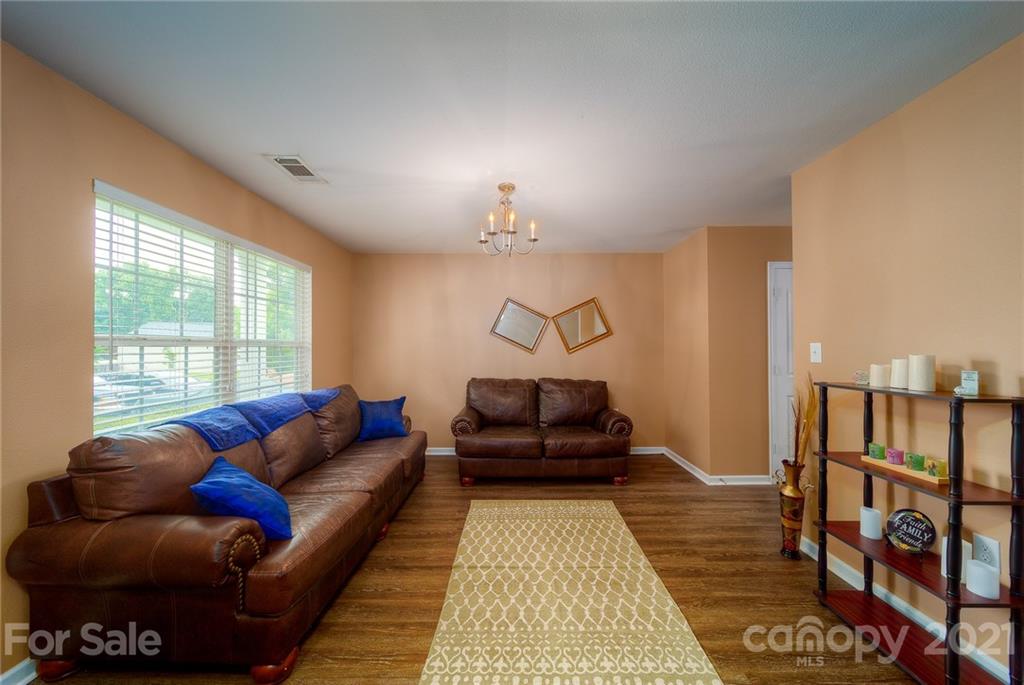 5511 Keener Ridge Road, Unit 70 Charlotte, NC 28216 - Photo 17 of 47 Gallery Image 17