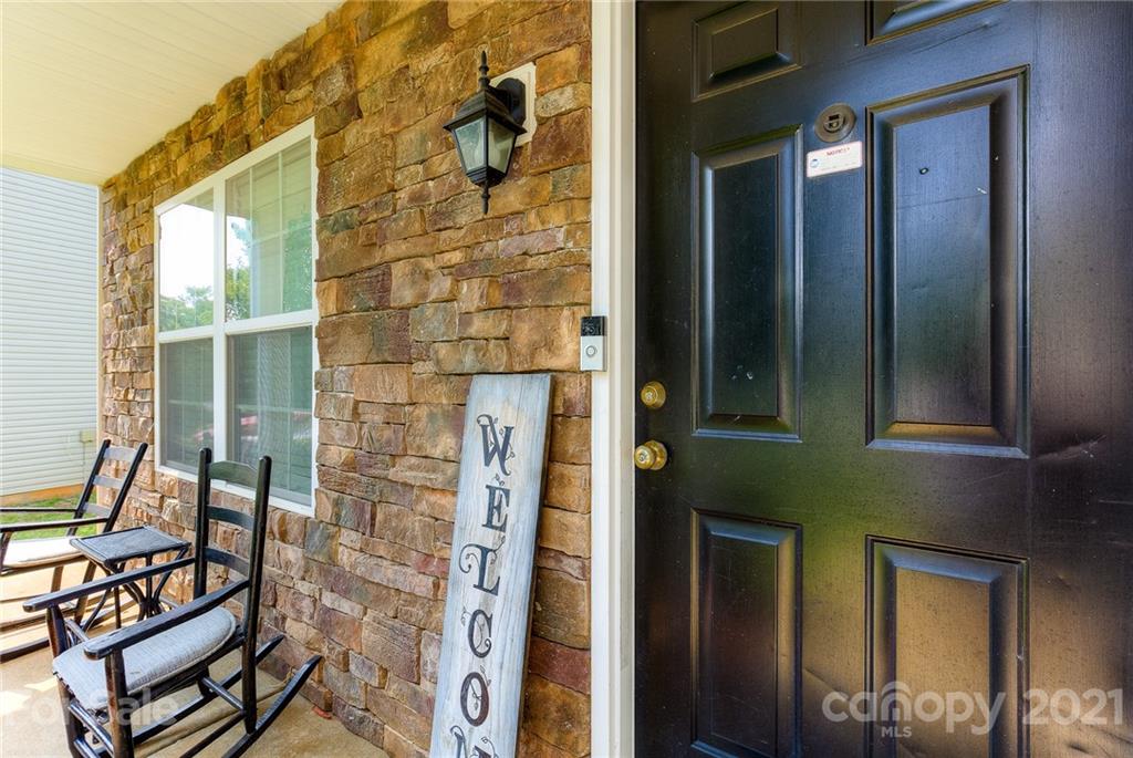 5511 Keener Ridge Road, Unit 70 Charlotte, NC 28216 - Photo 3 of 47 Gallery Image 3