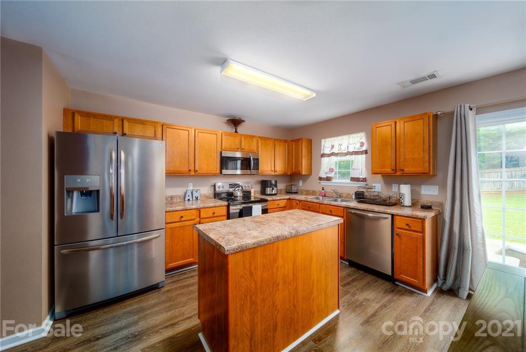 5511 Keener Ridge Road, Unit 70 Charlotte, NC 28216 - Photo 24 of 47 Gallery Image 24