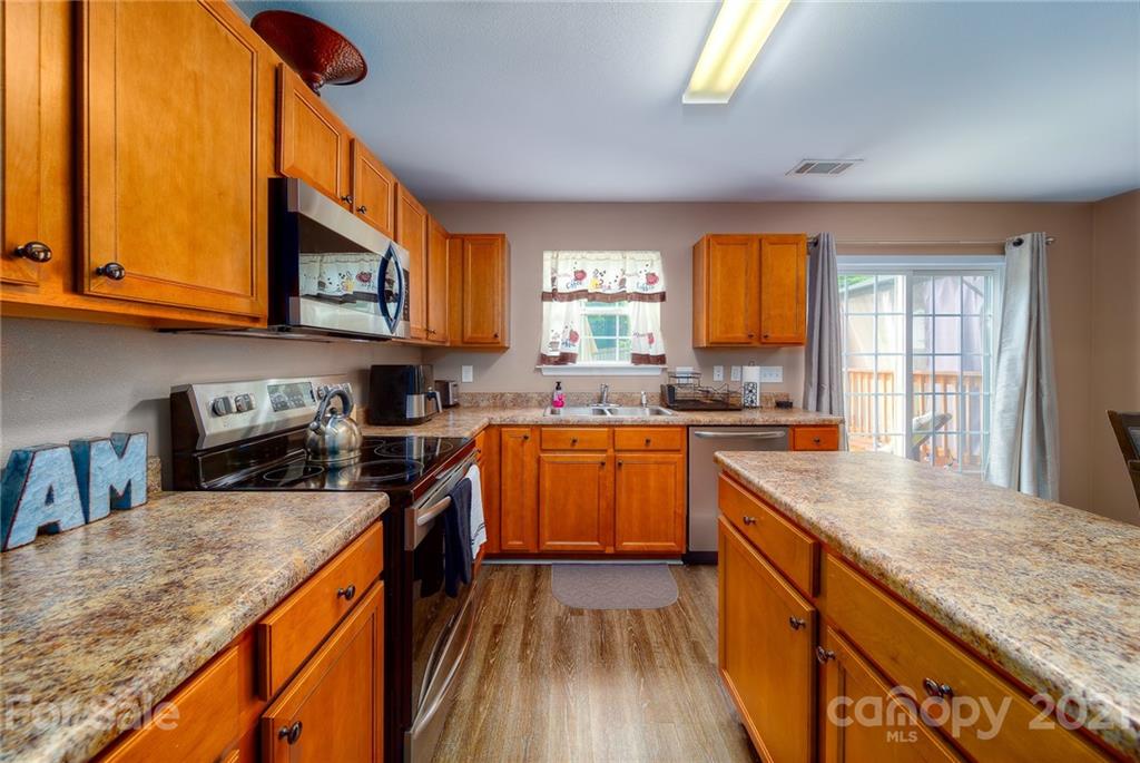 5511 Keener Ridge Road, Unit 70 Charlotte, NC 28216 - Photo 26 of 47 Gallery Image 26