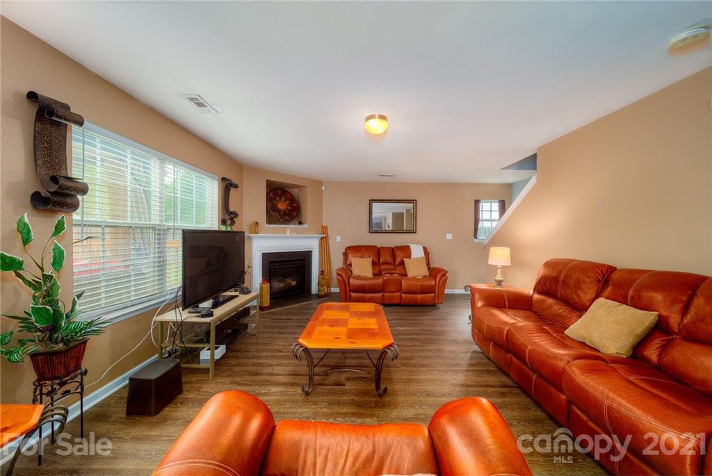 5511 Keener Ridge Road, Unit 70 Charlotte, NC 28216 - Photo 28 of 47 Gallery Image 28