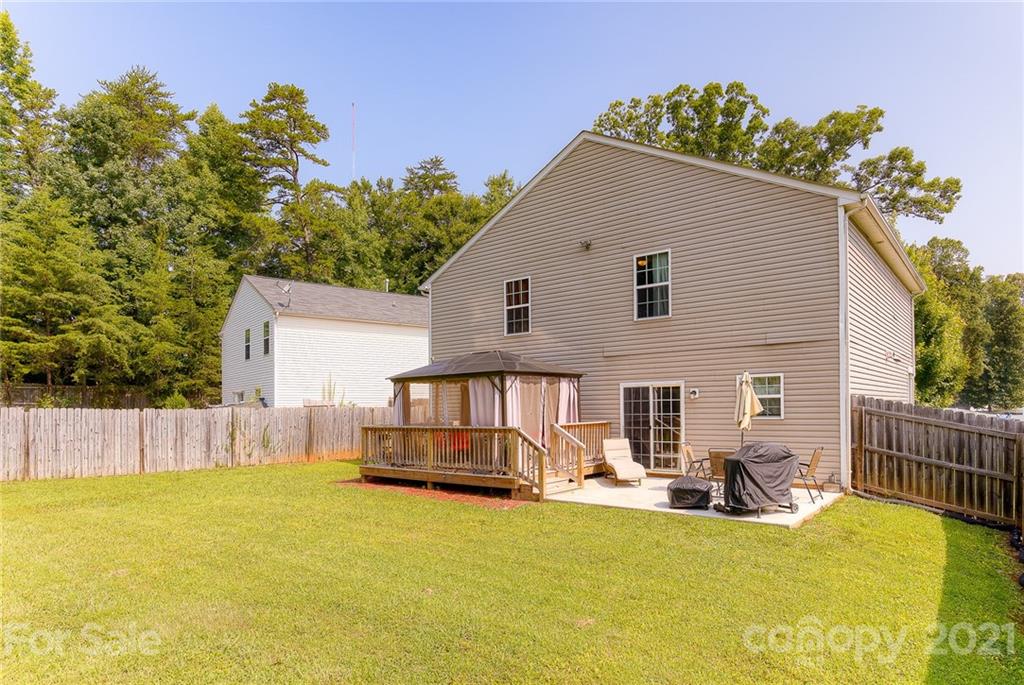 5511 Keener Ridge Road, Unit 70 Charlotte, NC 28216 - Photo 7 of 47 Gallery Image 7