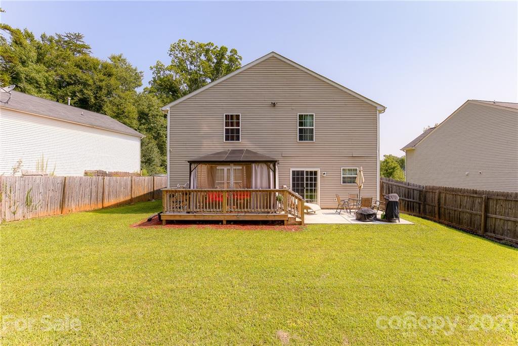 5511 Keener Ridge Road, Unit 70 Charlotte, NC 28216 - Photo 9 of 47 Gallery Image 9