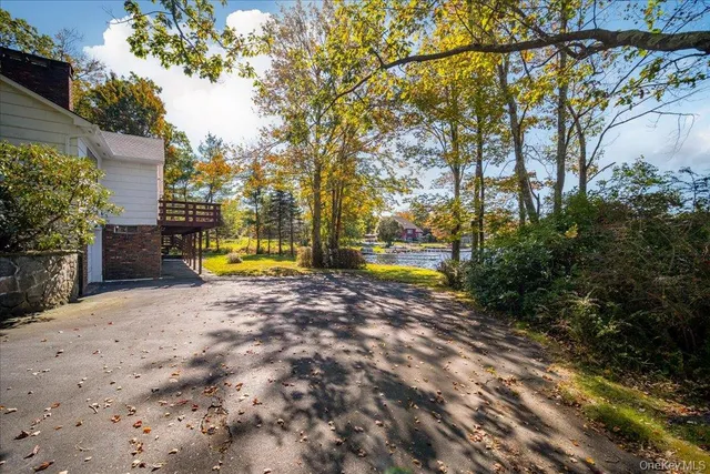 a view of a pathway with a terrace