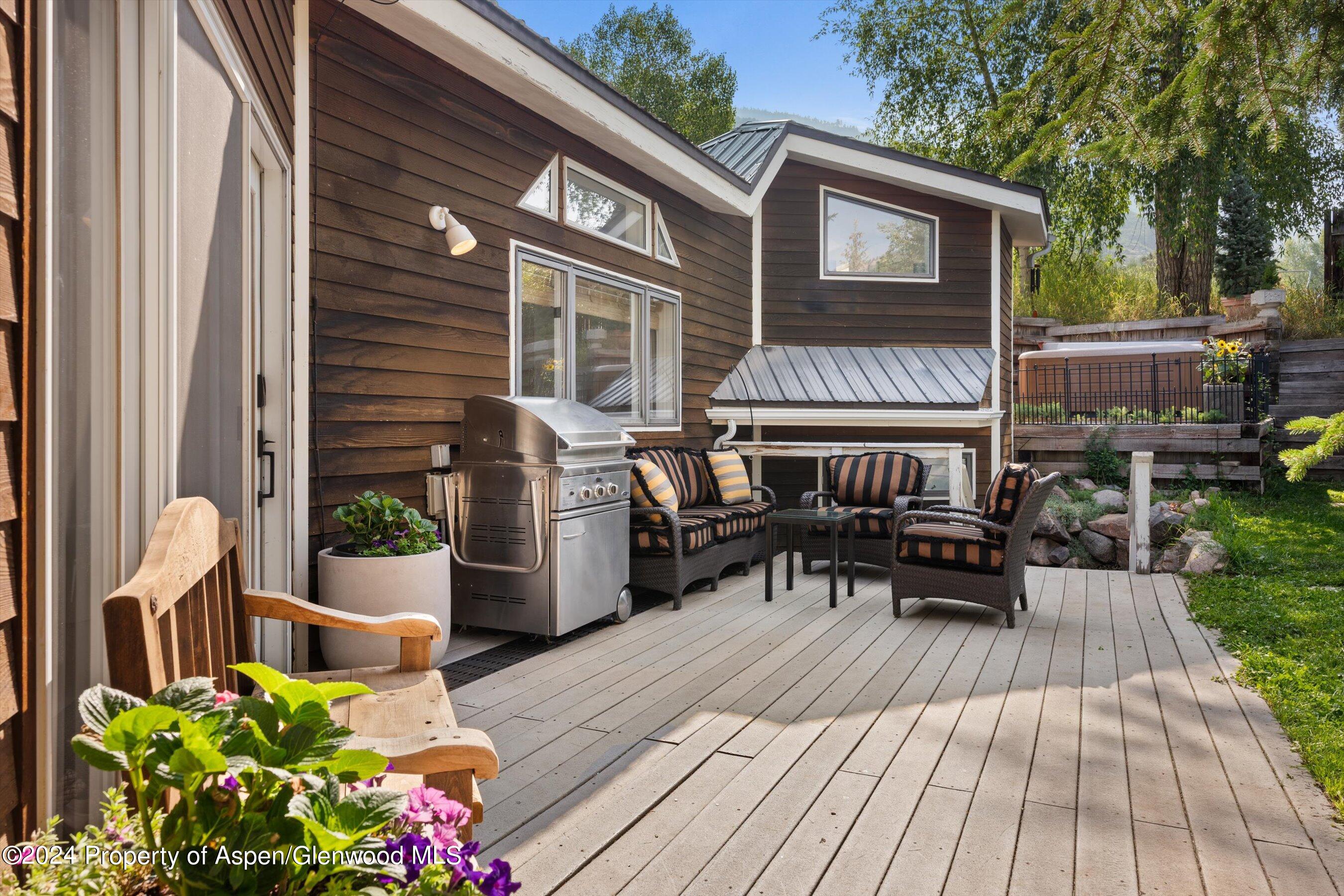140 Maple Lane Aspen, CO 81611 - Photo 2 of 37 a view of a house with sitting area