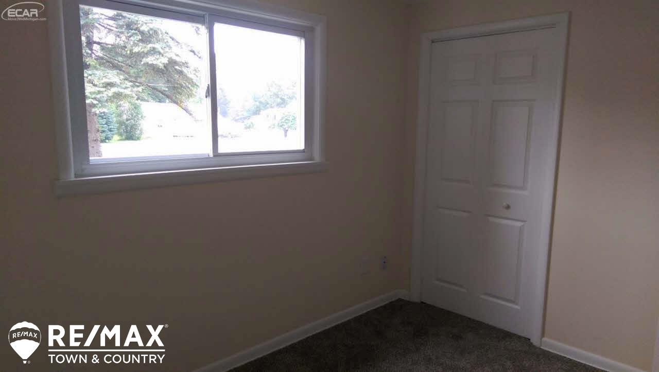 7083 West Vienna Road Clio, MI 48420 - Photo 9 of 12 Gallery Image 9