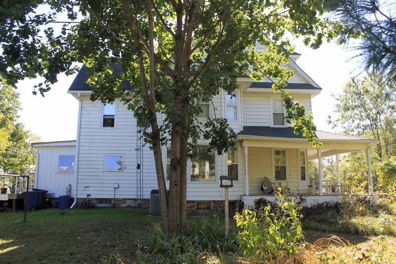 221 South Winsted Street Spring Green, WI 53588 - Photo 4 of 82