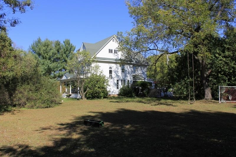 221 South Winsted Street Spring Green, WI 53588 - Photo 5 of 82