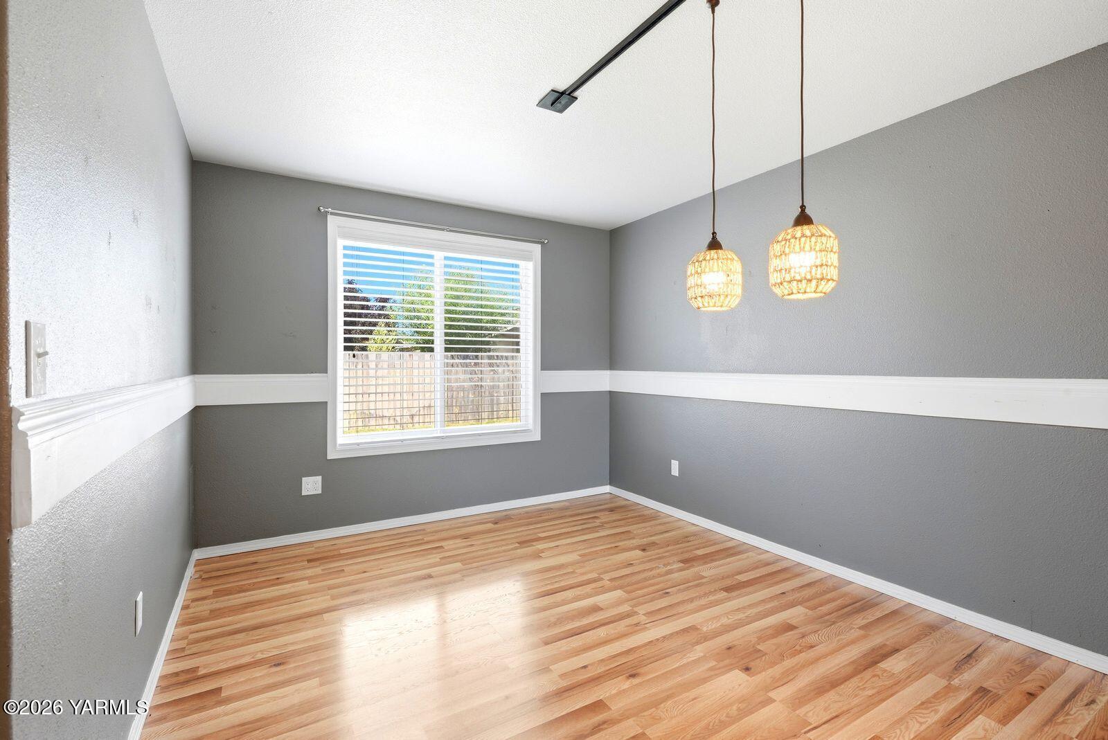 511 Millenium Avenue Moxee, WA 98936 - Photo 15 of 39 Dining Room