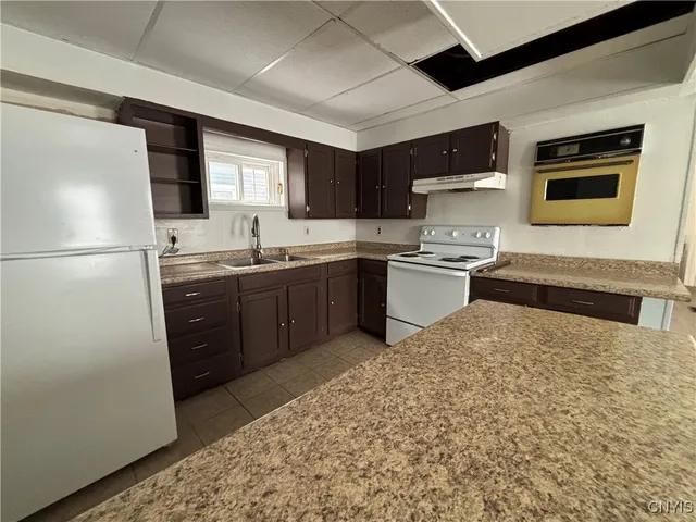 $1,200 | 650 Emerson Street, Watertown, NY 13601