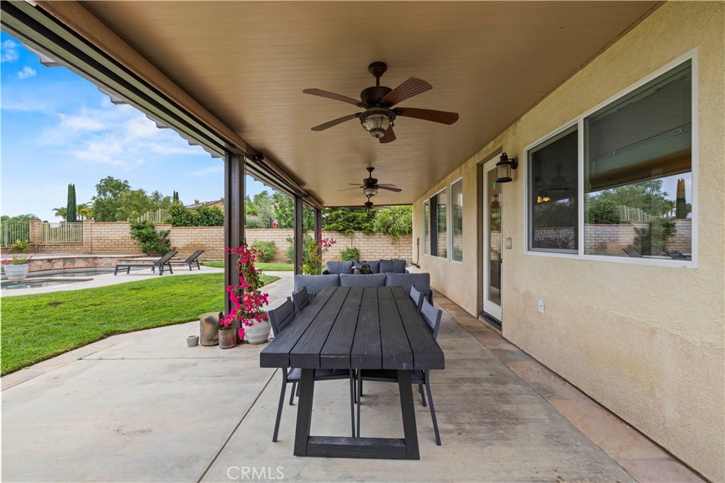 22915 Raintree Lane Saugus, CA 91390 - Photo 56 of 70