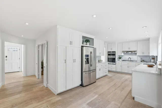 $2,798,000 | 915 Crestview Drive, San Carlos, CA 94070