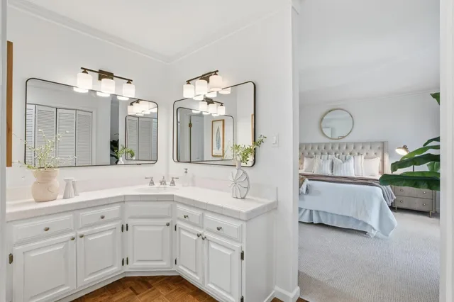 $2,798,000 | 915 Crestview Drive, San Carlos, CA 94070