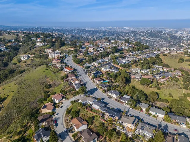 $2,798,000 | 915 Crestview Drive, San Carlos, CA 94070