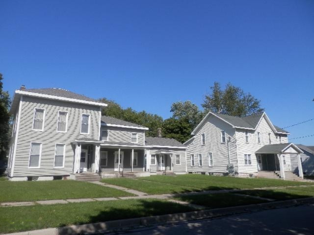 260 3rd Street Manistee, MI 49660 - Photo 1 of 32 264-260 Third Street