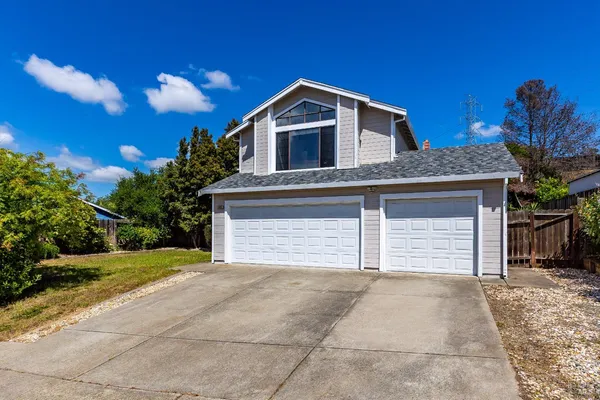 $650,000 | 391 Valley Oak Lane, Vallejo, CA 94591