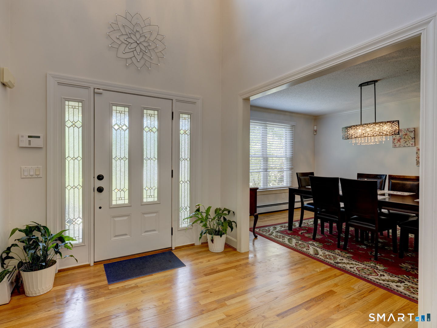 11 Lexington Road Avon, CT 06001 - Photo 3 of 40