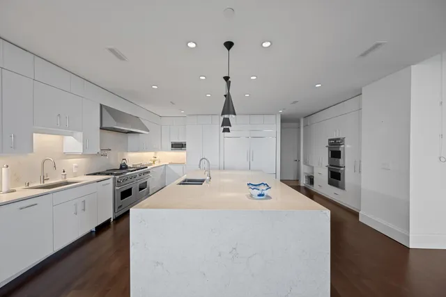 $9,995,000 | 3000 South Ocean Boulevard, Unit 503/504, Palm Beach, FL 33480