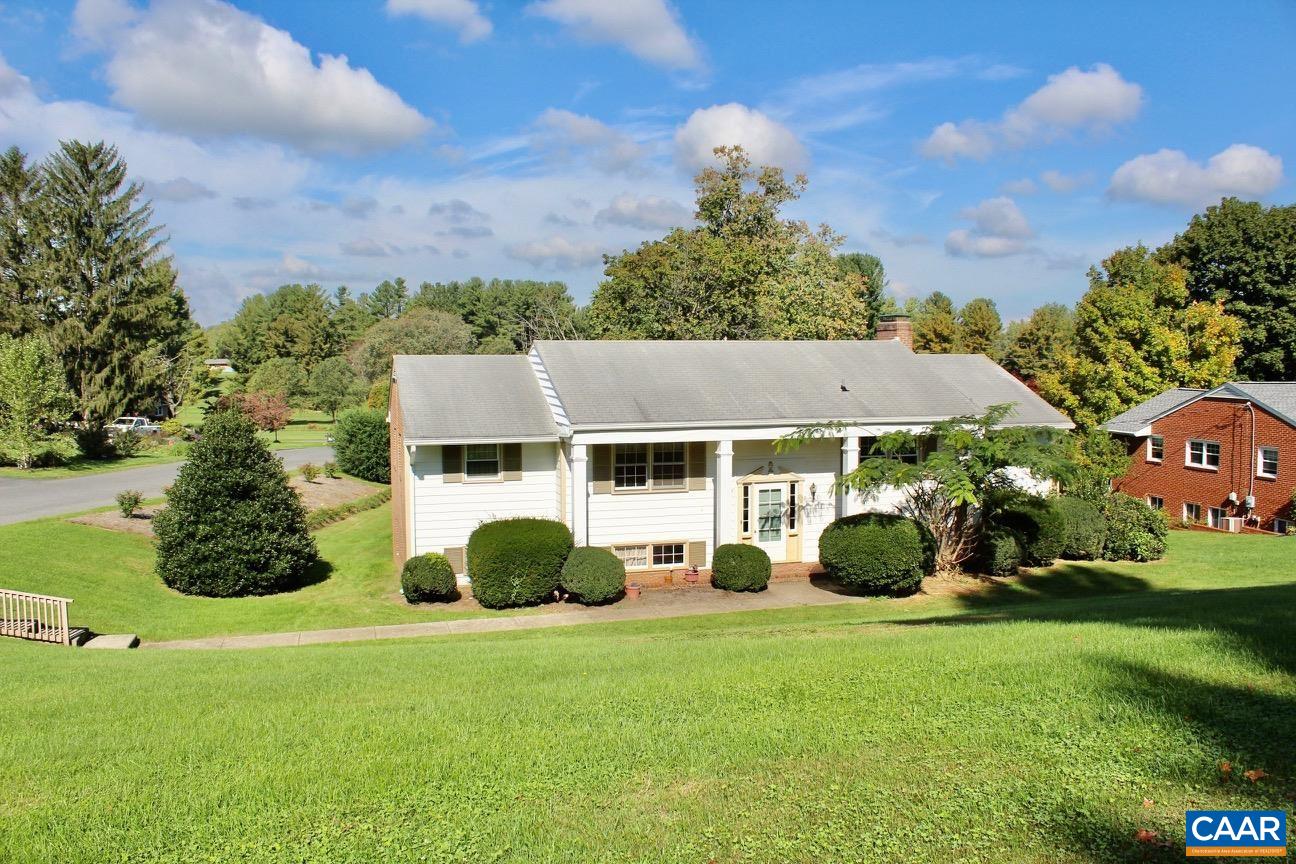 1625 Edgehill Road Waynesboro, VA 22980 - Photo 1 of 29 Gallery Image 1