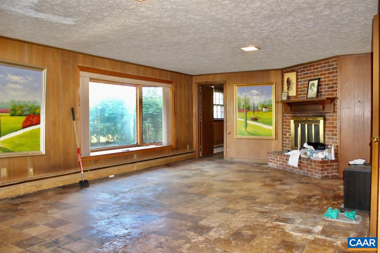 1625 Edgehill Road Waynesboro, VA 22980 - Photo 24 of 29 Gallery Image 24