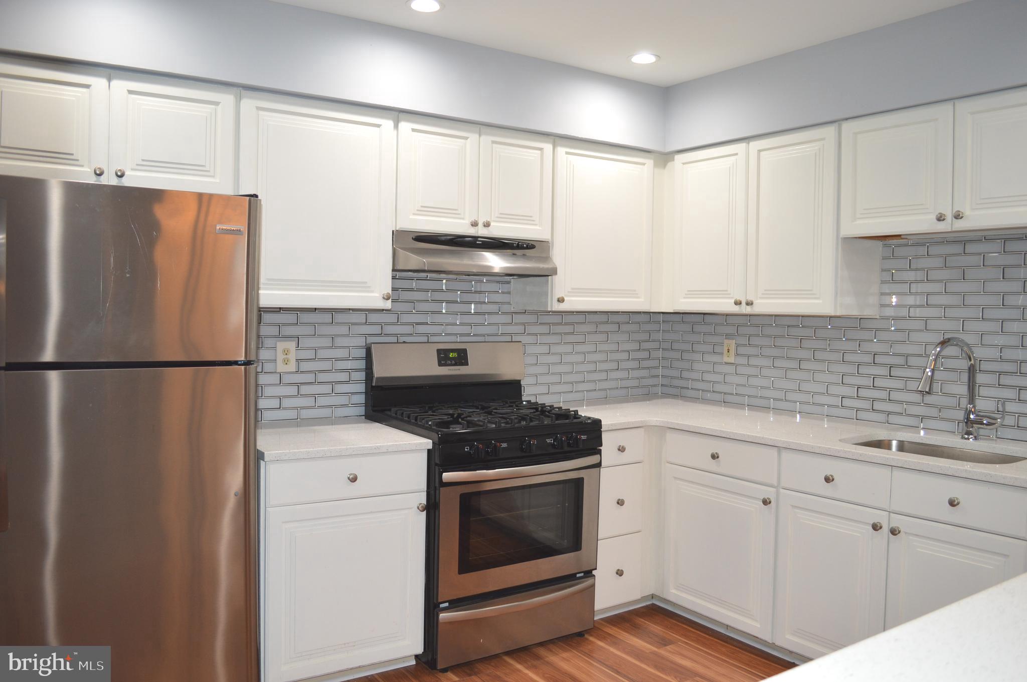 306 Andover Place Robbinsville, NJ 08691 - Photo 3 of 14 Kitchen