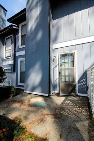 a view of an entrance of the house