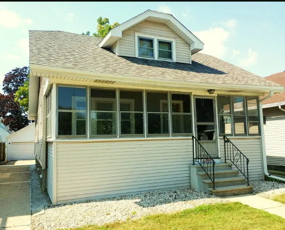 $278,900 | 6720 31st Avenue, Kenosha, WI 53142