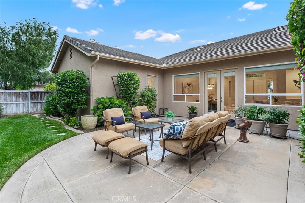 608 Inverlochy Drive Fallbrook, CA 92028 - Photo 43 of 52 a view of a house with backyard and sitting area