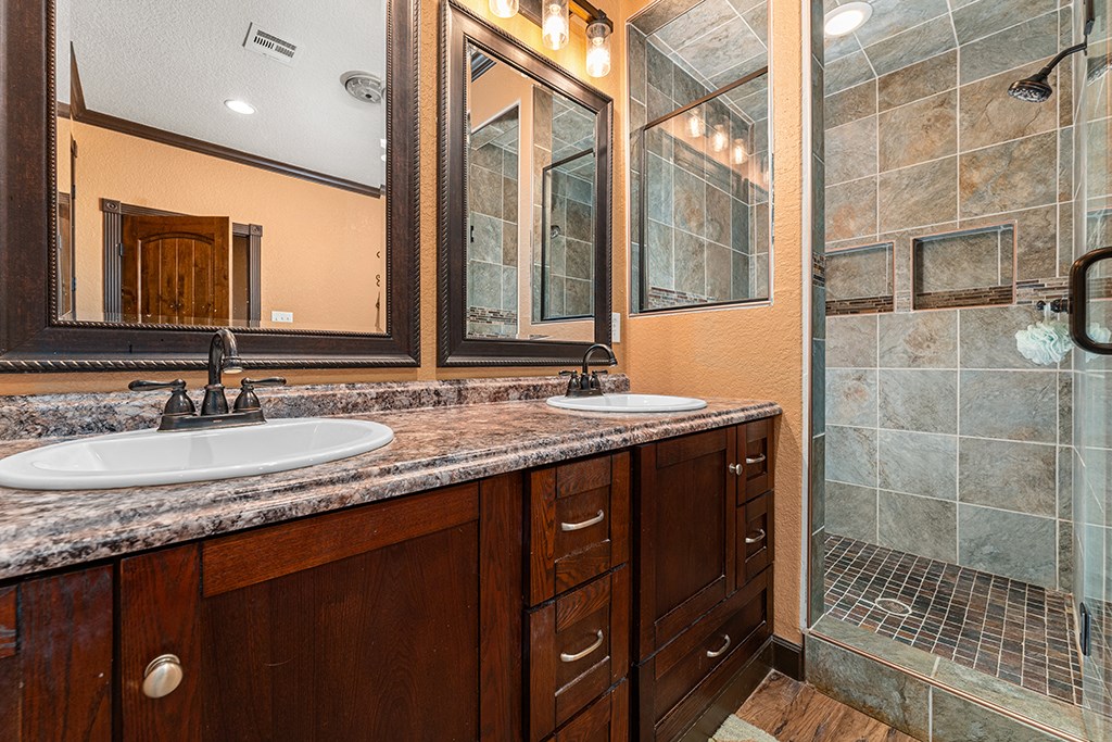 646 Victor Eckhardt Road Fredericksburg, TX 78624 - Photo 28 of 60