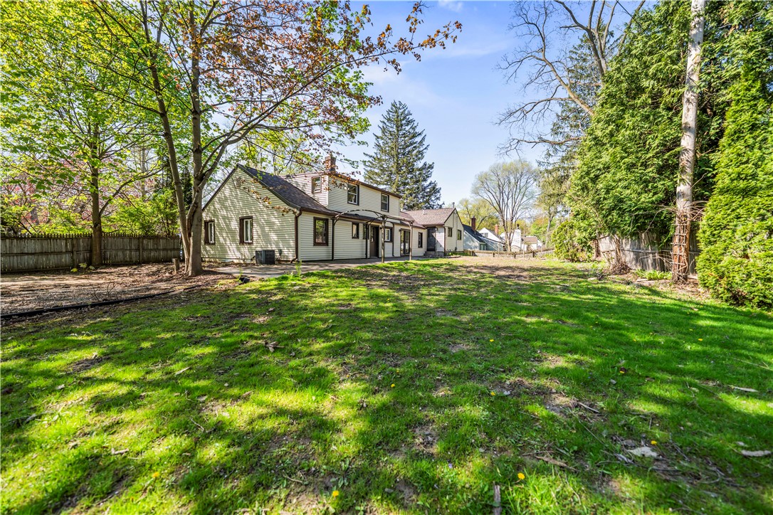 321 Eaglehead Road Perinton, NY 14445 - Photo 38 of 48 Large back yead