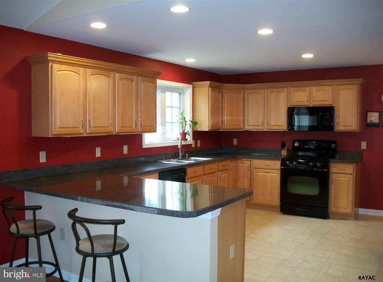 141 Huff Road Hanover, PA 17331 - Photo 4 of 17 Gallery Image 4