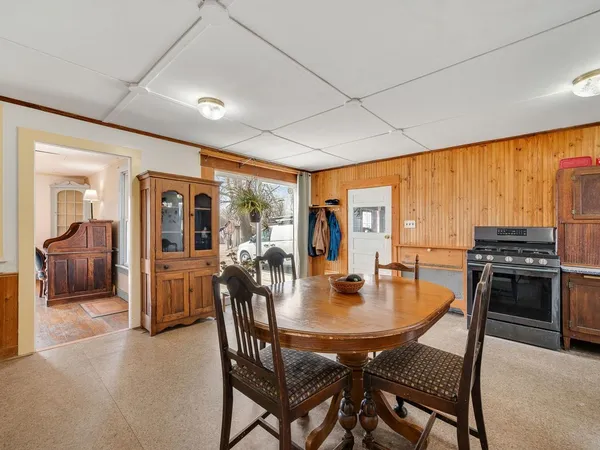 $349,000 | 166 South Street, New Haven, VT 05472