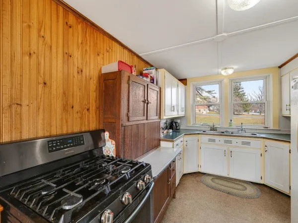 $349,000 | 166 South Street, New Haven, VT 05472