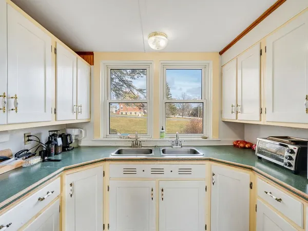 $349,000 | 166 South Street, New Haven, VT 05472