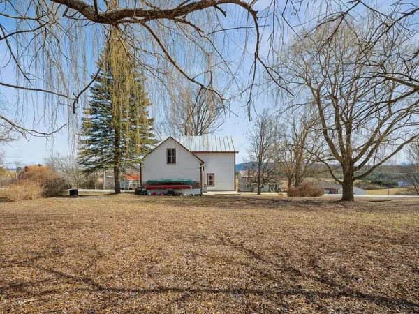 $349,000 | 166 South Street, New Haven, VT 05472