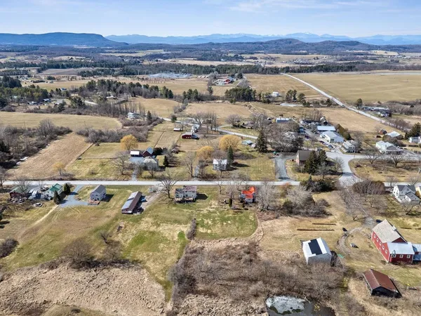 $349,000 | 166 South Street, New Haven, VT 05472