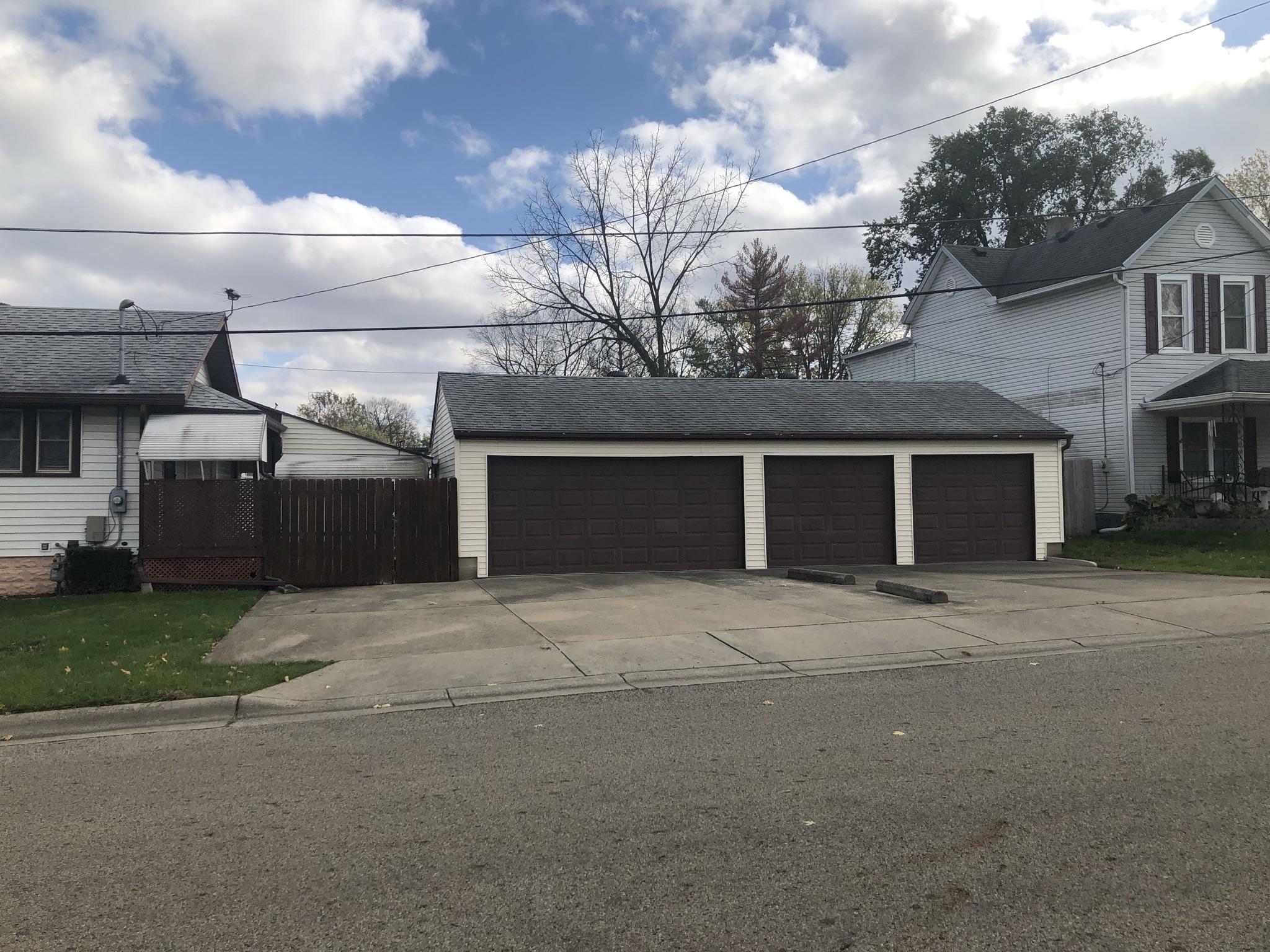 2301 Kenton Street Springfield, OH 45505 - Photo 3 of 48
